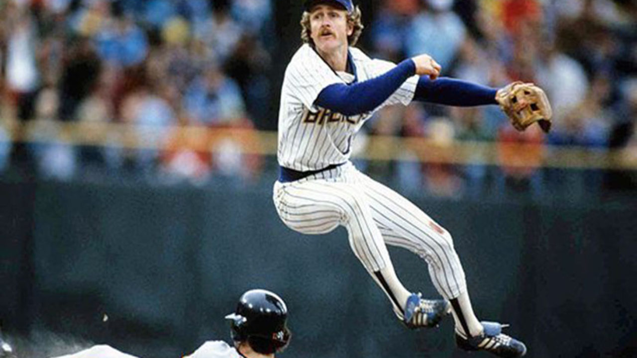 Brewers legend Robin Yount recognized for years of citizen